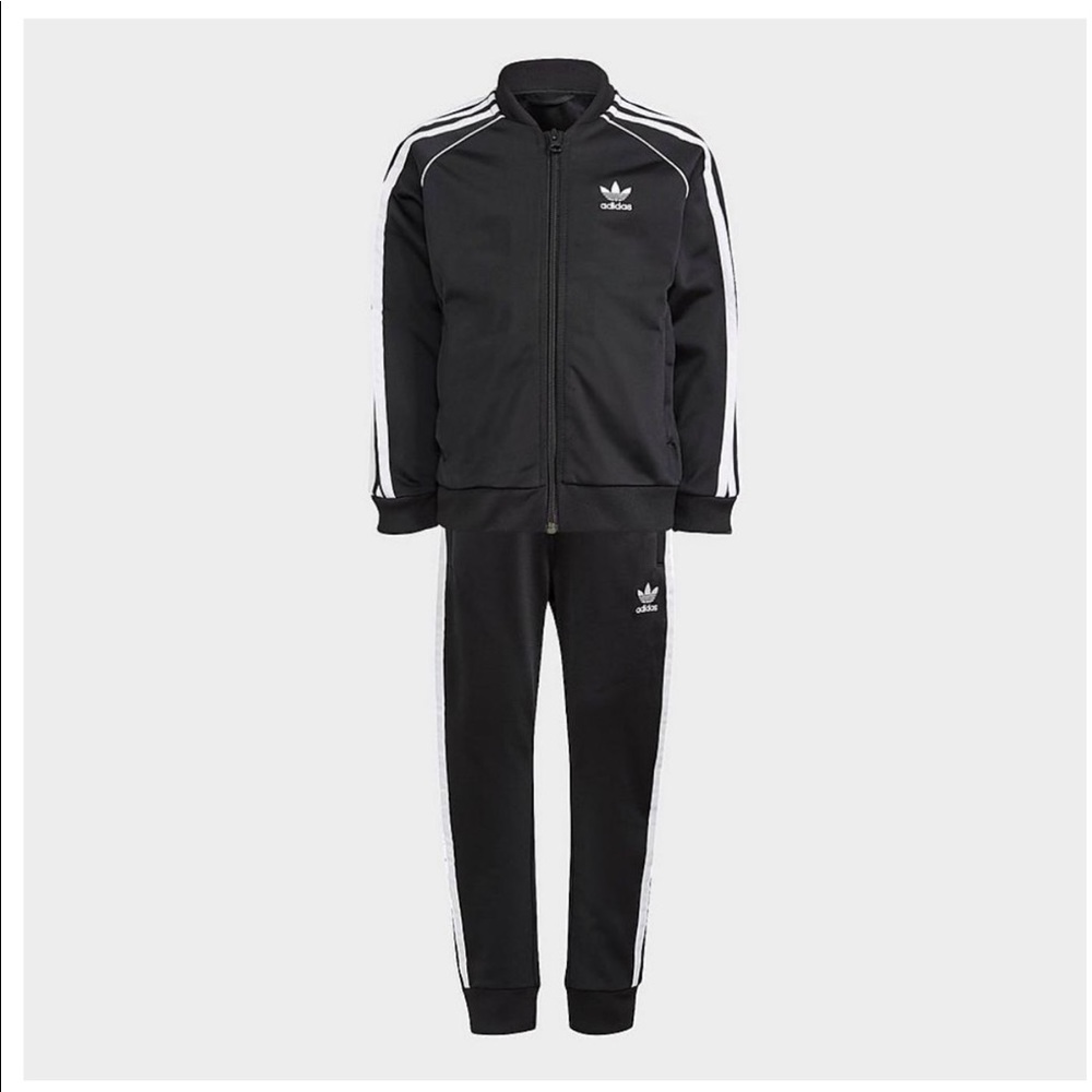 Adidas track suit boys size 4/5